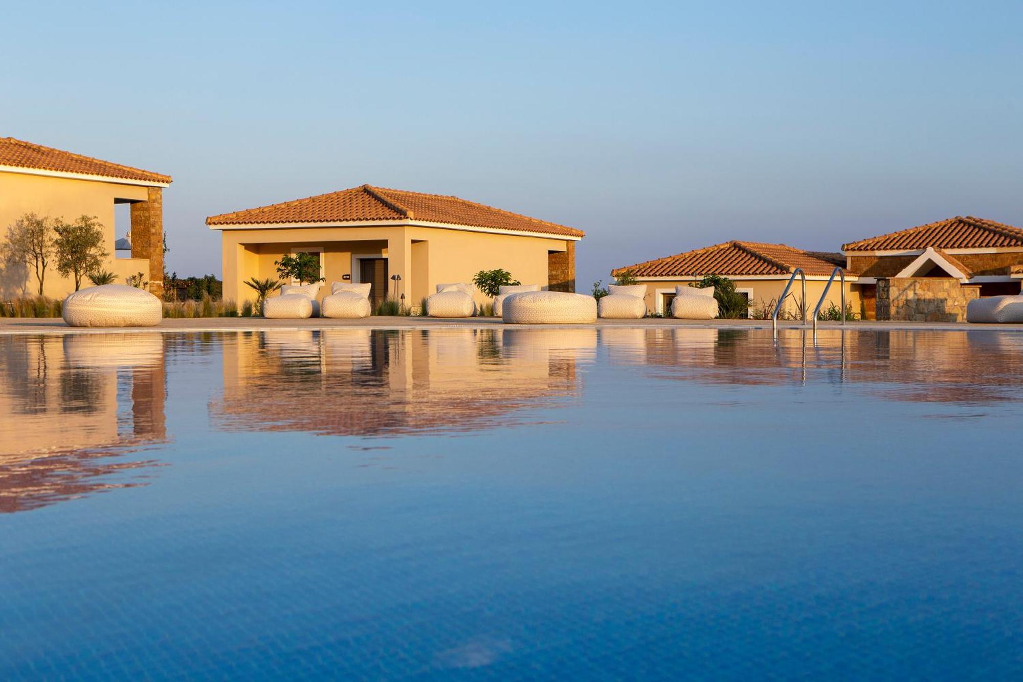 Ajul Luxury Hotel & Spa Resort, A Registry Collection Hotel Agia Paraskevi  Exterior foto